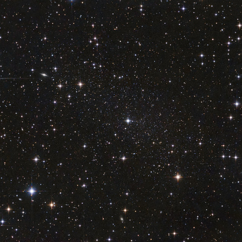 ursi Ich versuche seit Beginn meines Hobbys, die Zwerggalaxie Ursa Minor abzubilden; sie war für jedes meiner Teleskope bisher ein sehr schwieriges Ziel. Sie ist der...