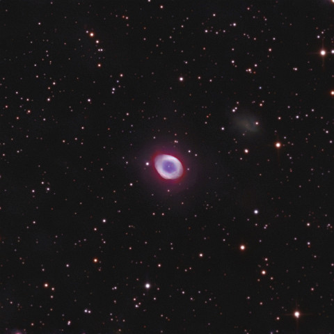 M57_LRGBHSO Messier 57, der Ringnebel. Weil ich im Moment keine große Brennweite besitze, habe ich für dieses Objekt wieder den winzigen Sensor einer Planetenkamera...