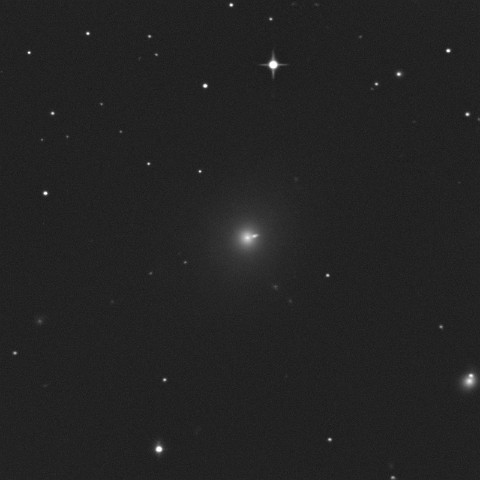 M87-session_1_session_2_session_3--90degCW-1.0x-LZ3-NS-crop-lpc Das UV-Experiment am Herzen von der Galaxie M87 wiederholt, jetzt mit etwas mehr Brennweite und f/5 - der Jet kommt gut zur Geltung. Vielleicht schaffe ich es...